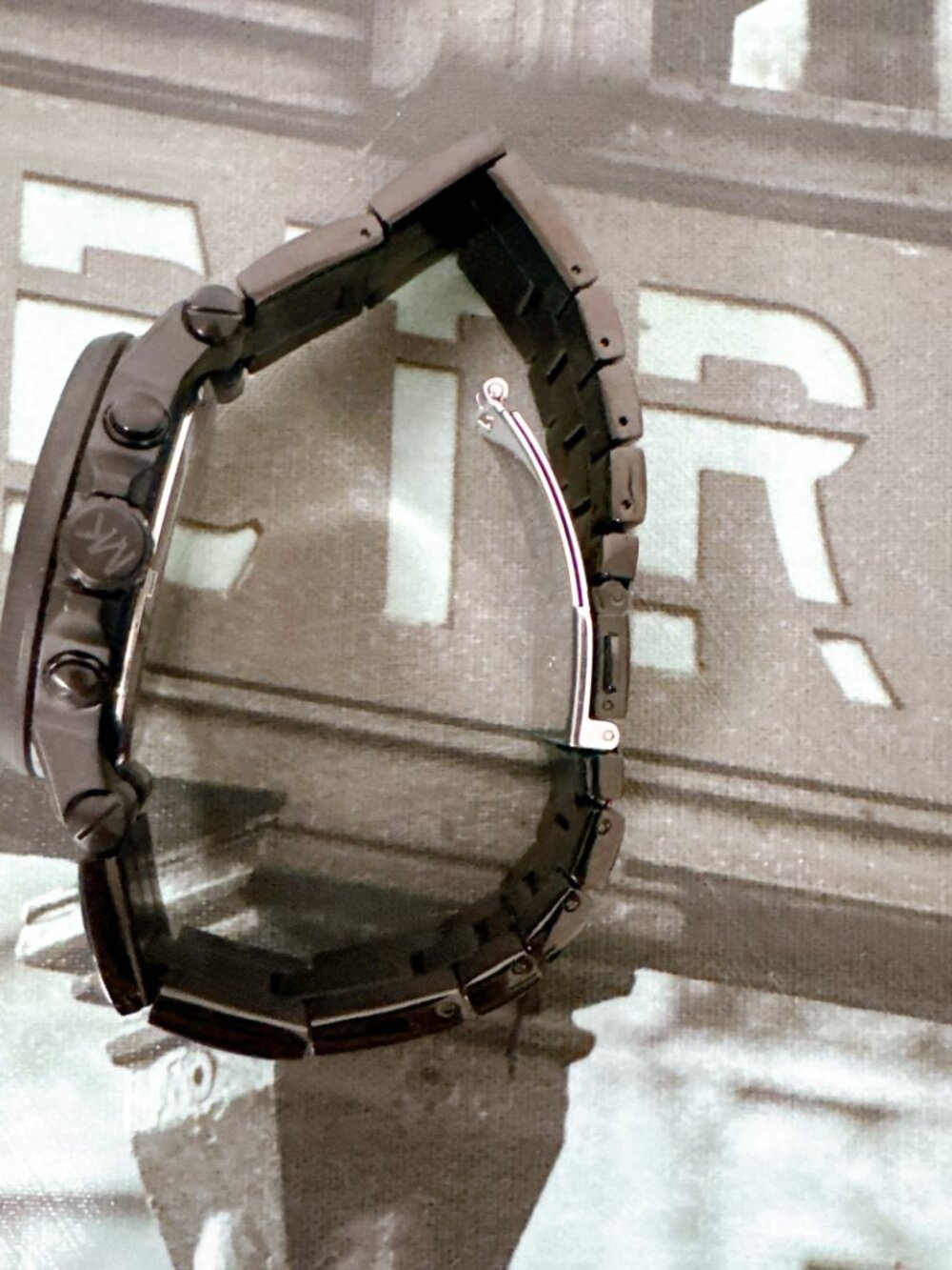 Michael Kors MK8279 Oversized Dylan Black-Tone Watch - Picture 4 of 6